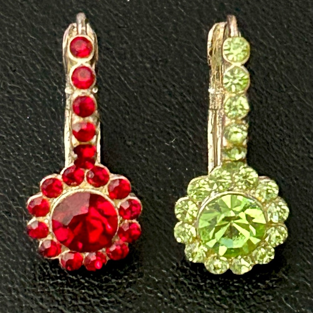 Y2K Christmas Holiday Red Green Rhinestone Drop Earrings Mismatch 2000s Costume